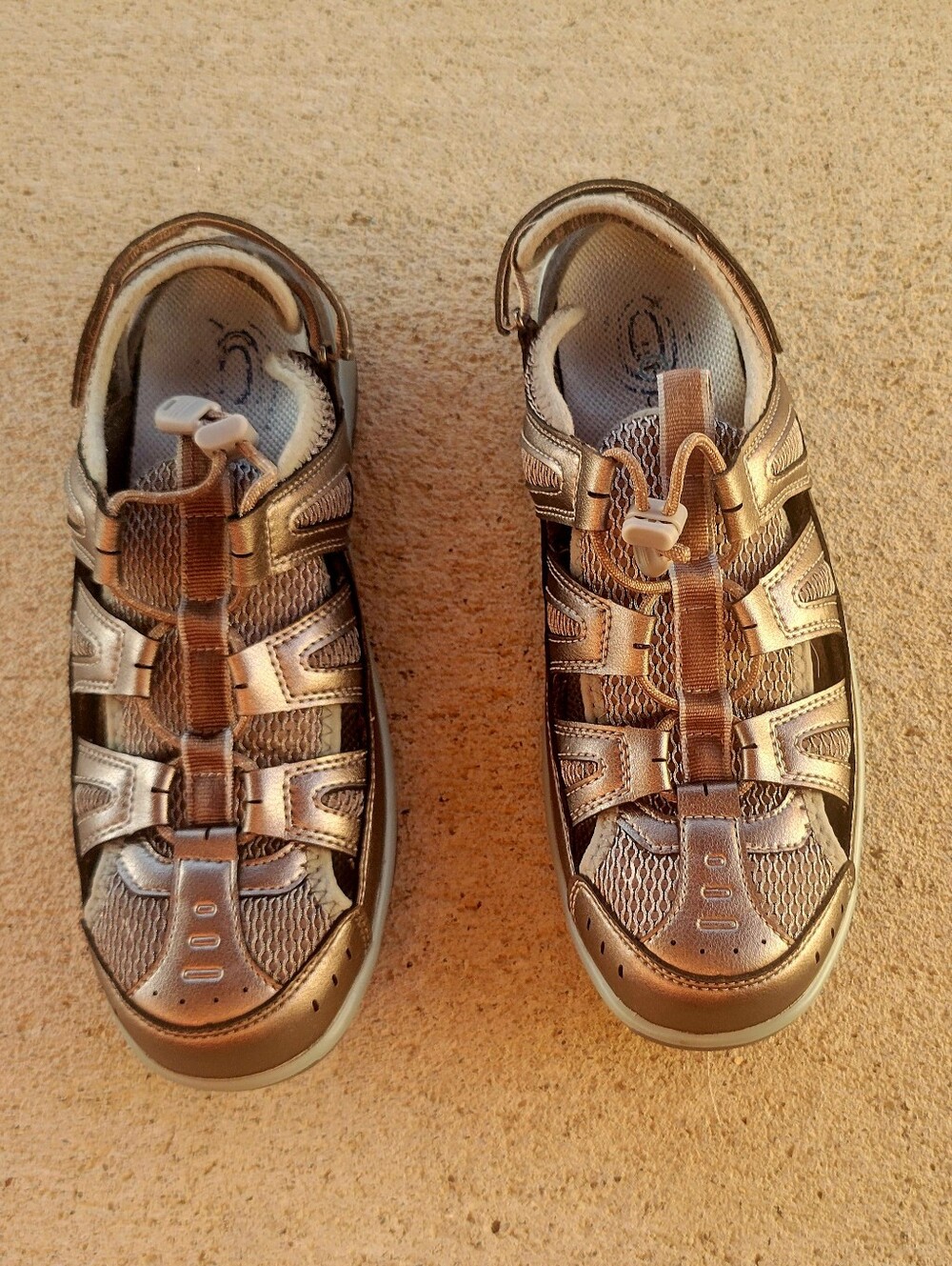 Women's Orthofeet Metallic Bronze Closed Toe Sandals